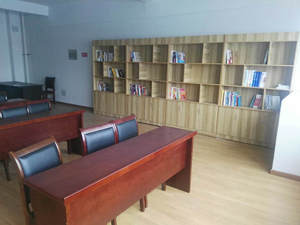 圖書(shū)室-(1).jpg