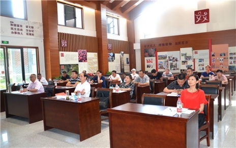 創(chuàng)新培訓(xùn)形式，學(xué)習(xí)三個(gè)精神，提升基層戰(zhàn)斗力